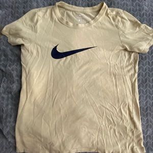 Plain Nike Dry-Fit tee